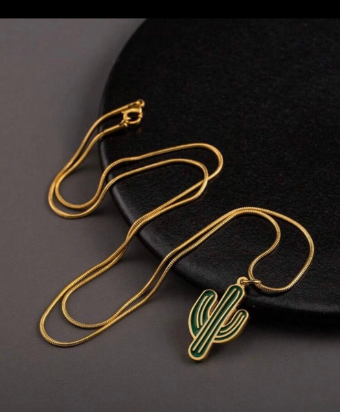 Collier Pendentif Cactus Doré