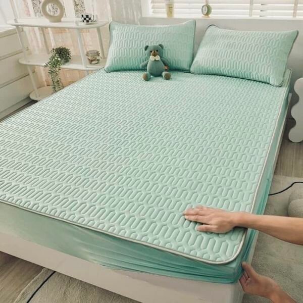 Bedroom set: waterproof mattress cover + 2pcs pillowcases