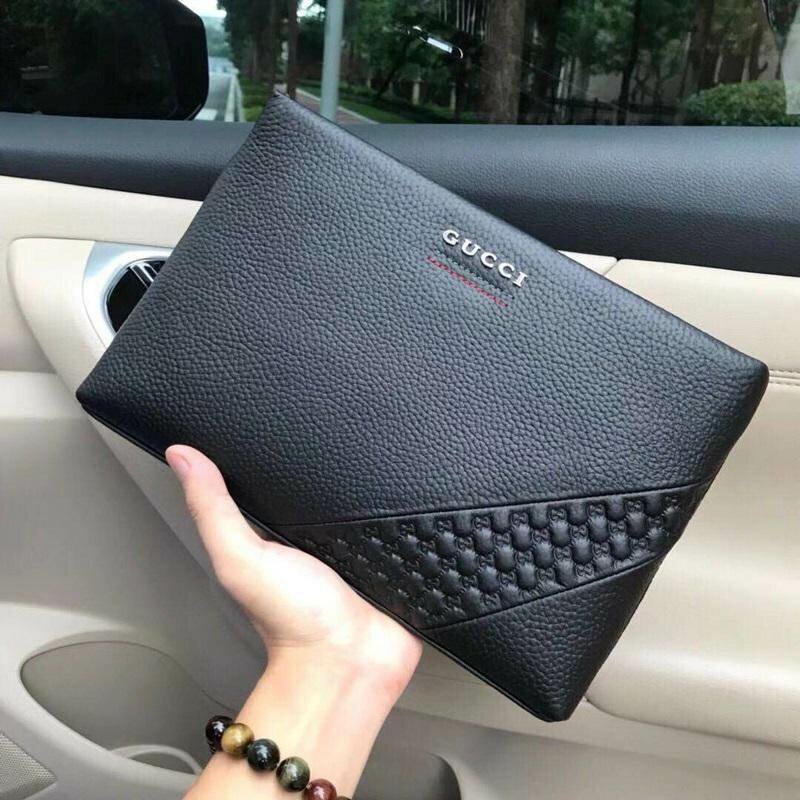 Pochette en cuir élégante