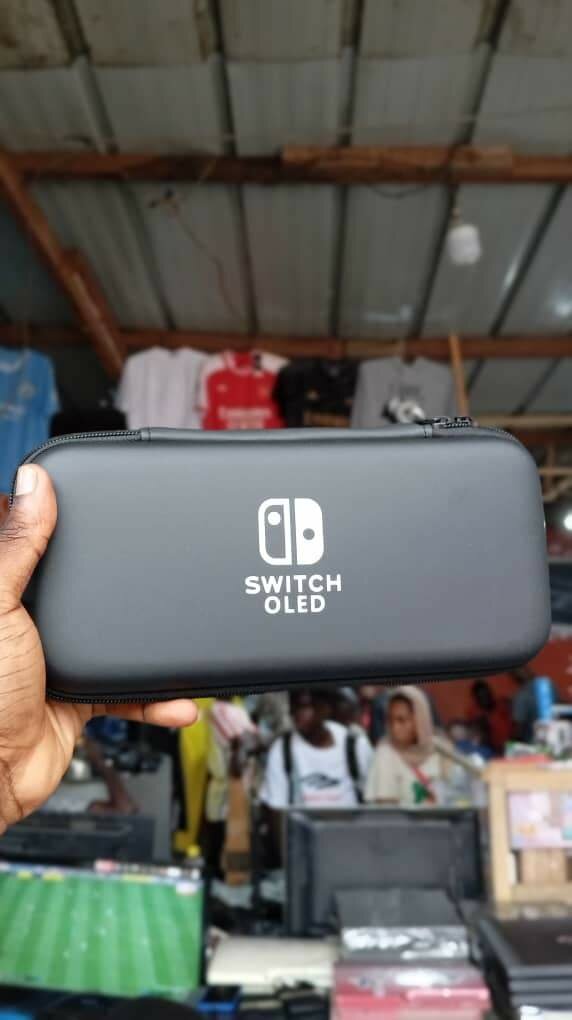 Pochette pour Nintendo Switch (Classique, Lite, et OLED)