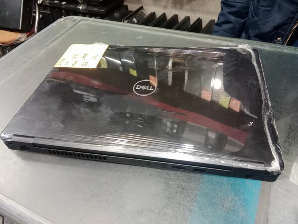 Dell 5490 Laptop
