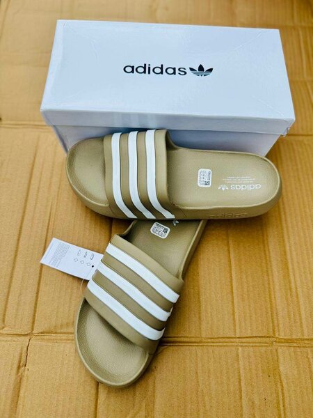Claquettes adidas confort