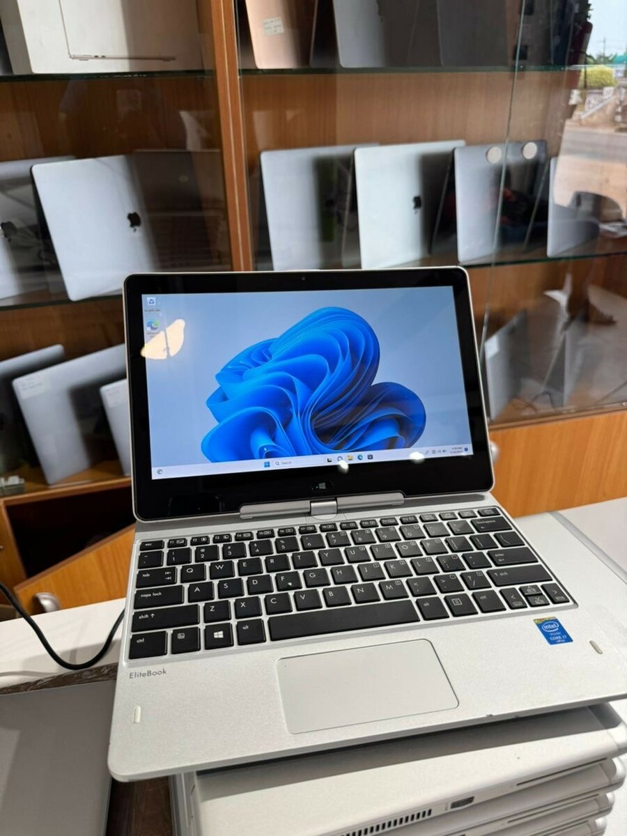 Intel ️i7 5thgen base @2.60ghz 3mb L3 cache,