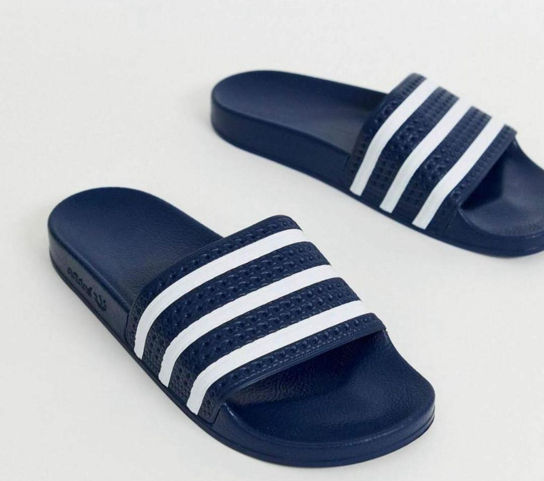 Claquettes originales