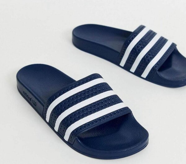 Claquettes originales