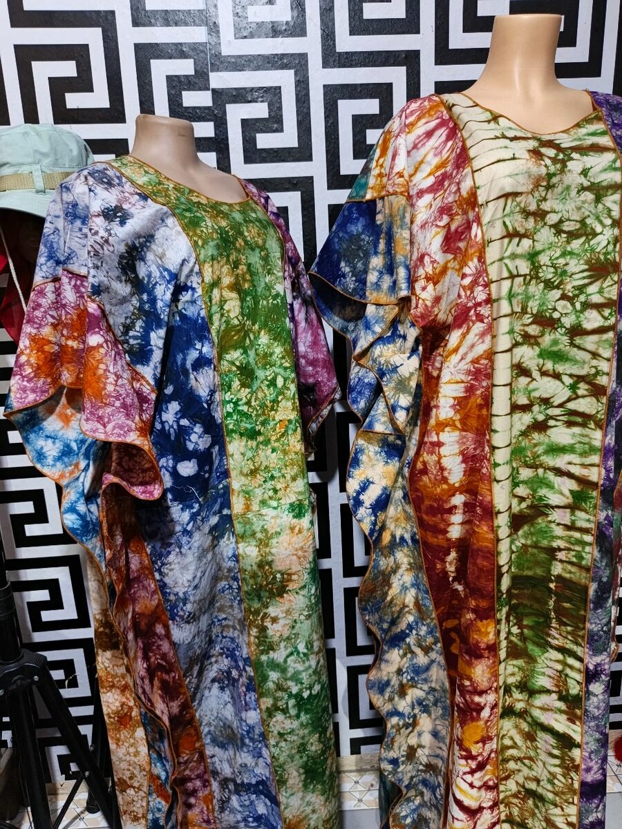 Robe caftan style tie-dye vibrant