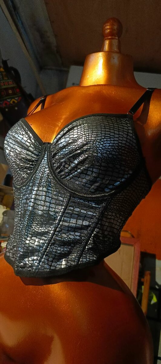 Bustier sexy en satin