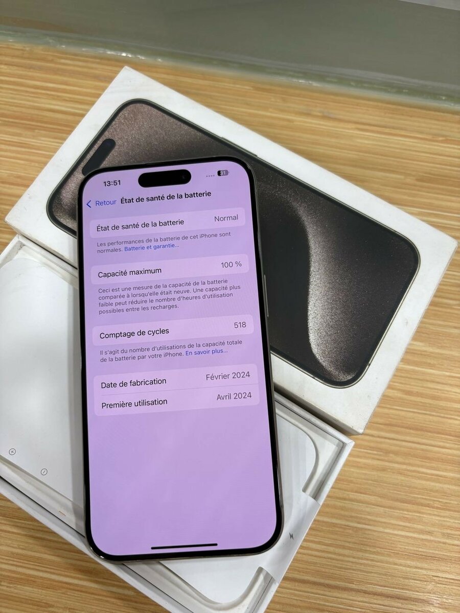 *IPHONE 15 PRO 128GIGA ÉTAT 10/10  prix : 500.000f