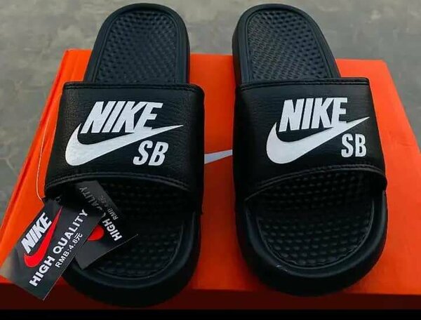 NIKE SB SLIDES