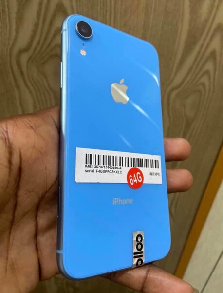 iPhone XR