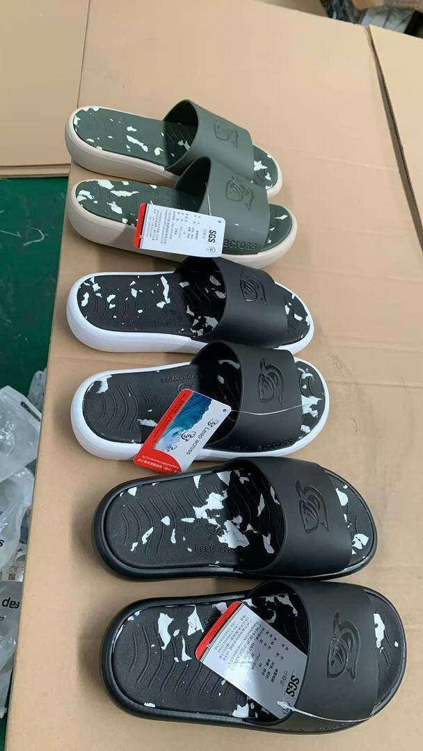 Claquettes confortables unisexes