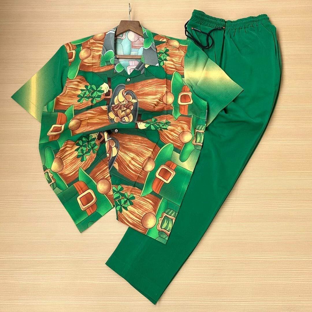 Fashion Top And Down