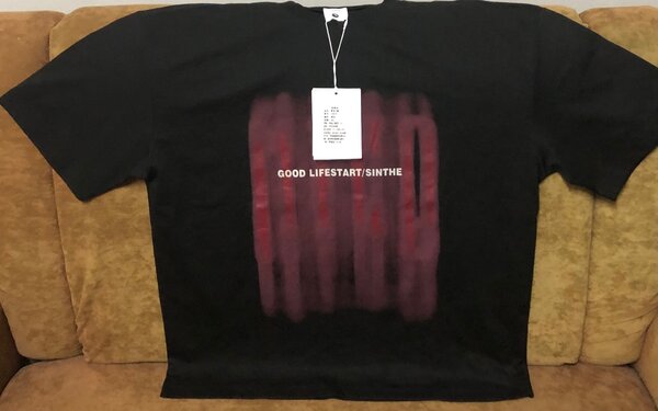 T-shirt noir graphique homme