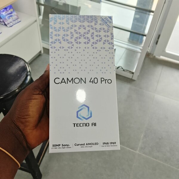 Camon 40 pro