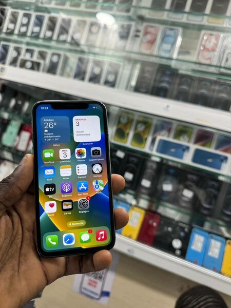 IPHONE X 64GIGA SECONDE MAIN (Sans face ID)