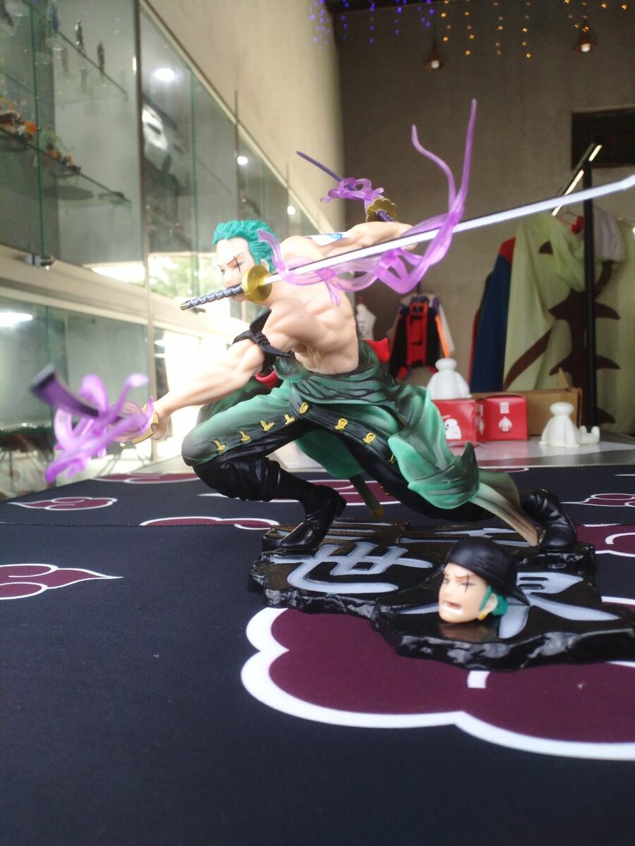 Roronoa Zoro Figurines