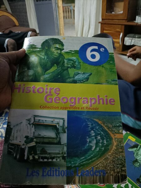 Manuel Histoire Géographie 6e