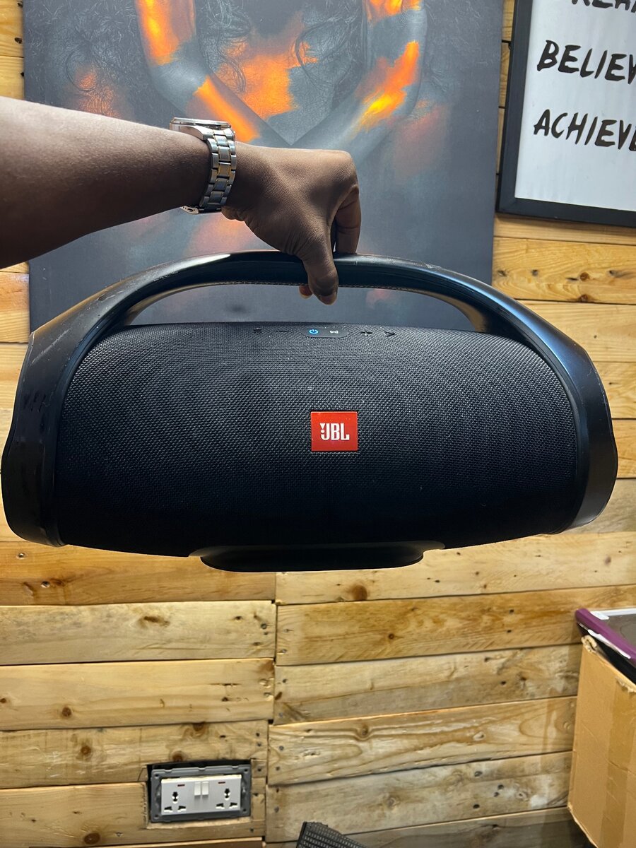 JBL BOOMBOX