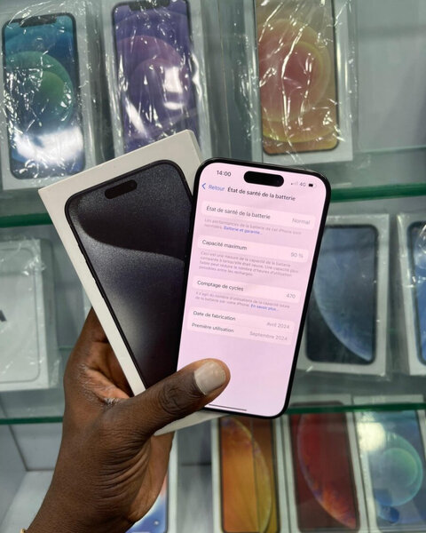 iPhone 15 pro 512 Go