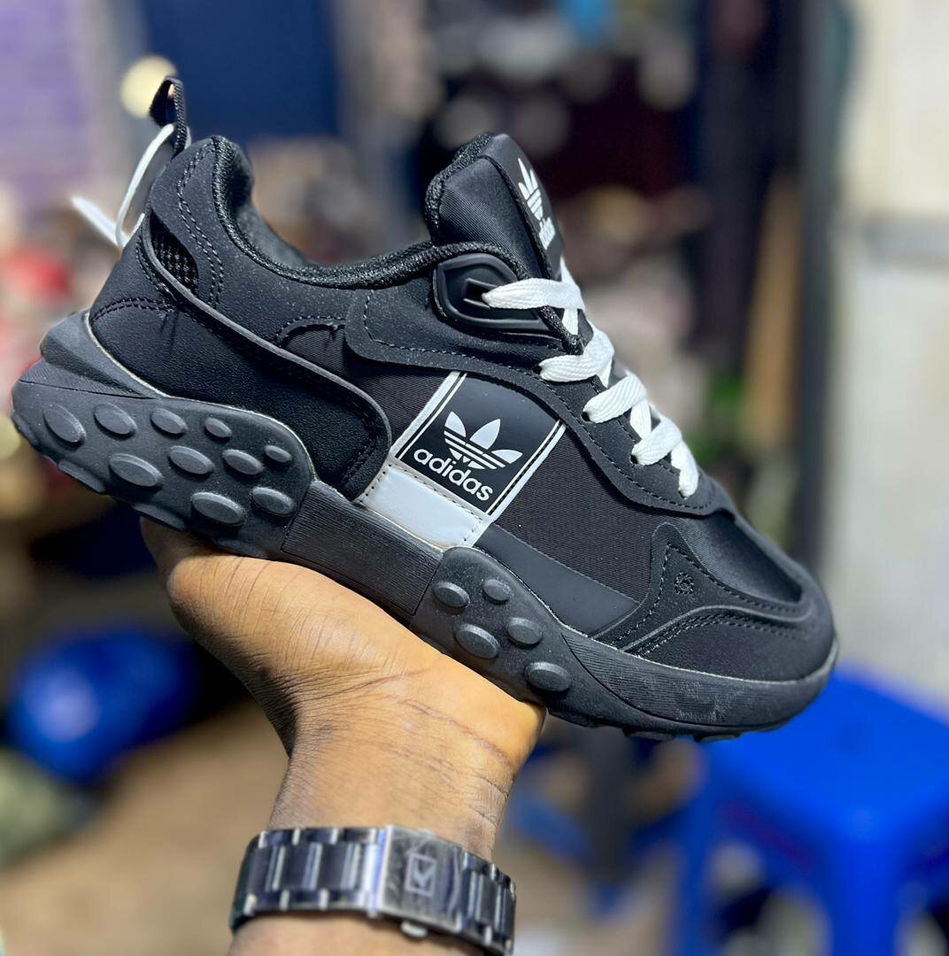 Magnifiques Baskets Hommes et Femmes