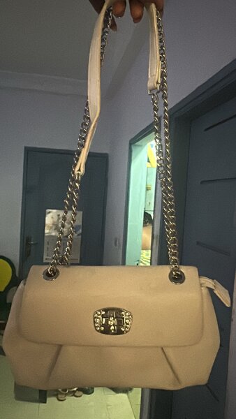 Chic sac à main blanc