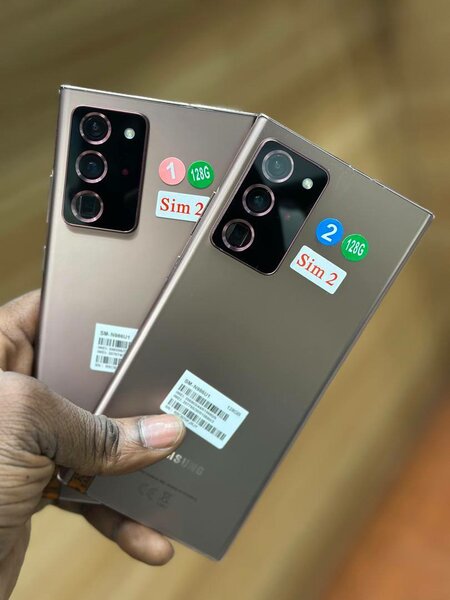 Samsung note 20ultra capacité 128gigas ram12 2puces