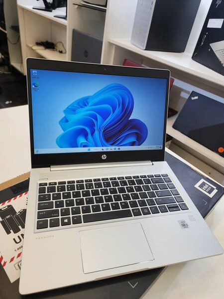 SUPER NEAT HP PROBOOK 440 G7  