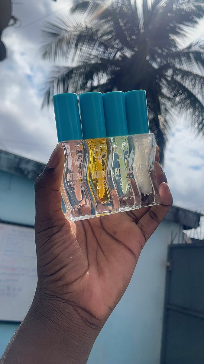 Lip oil