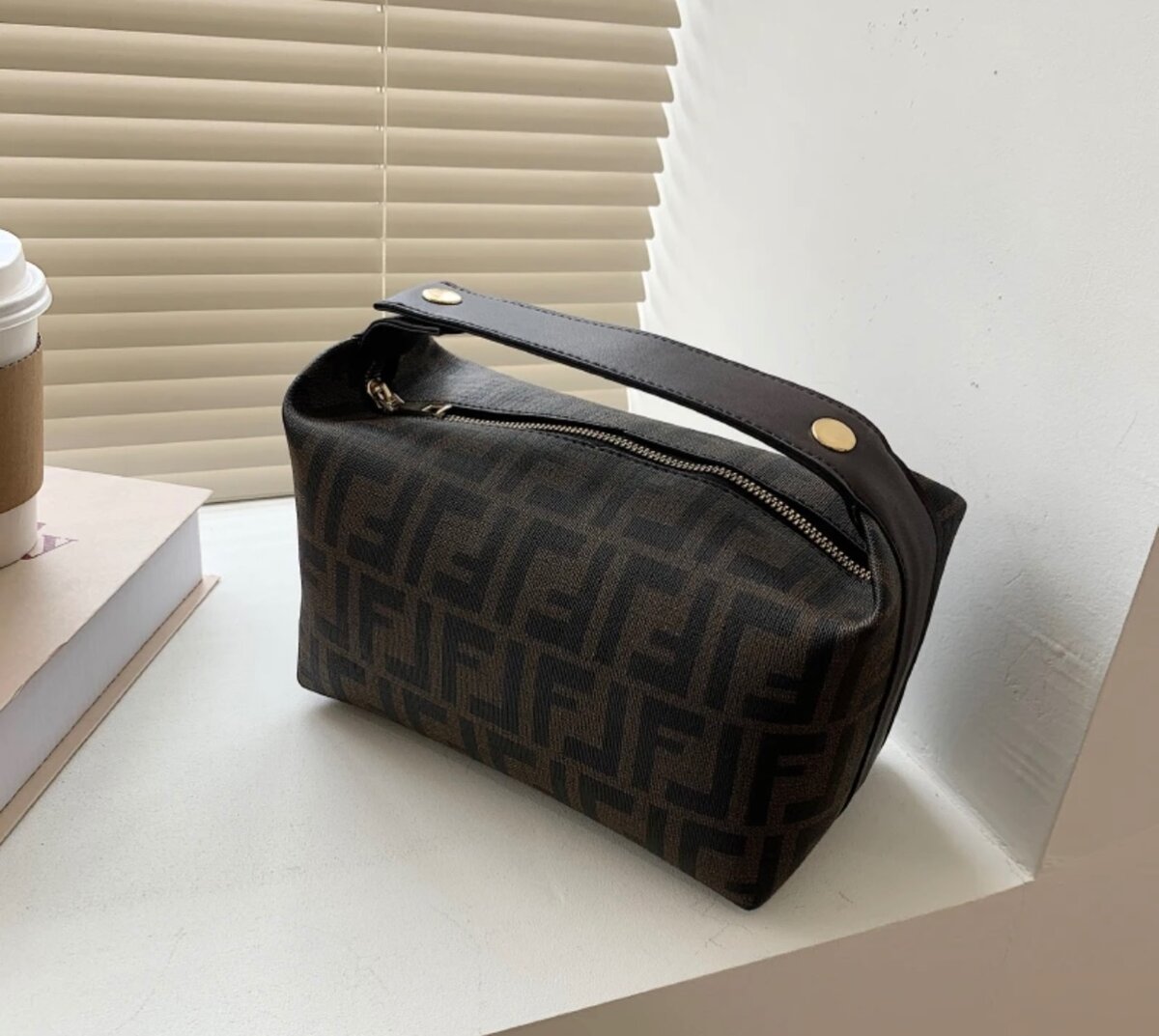 Сумочка фенди