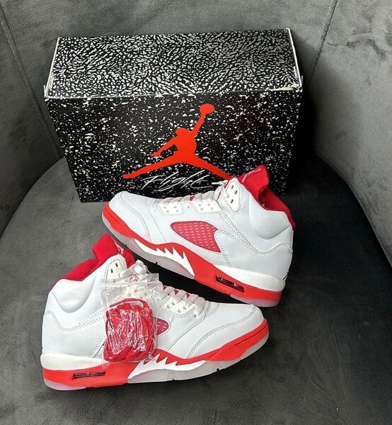 Air Jordan 5