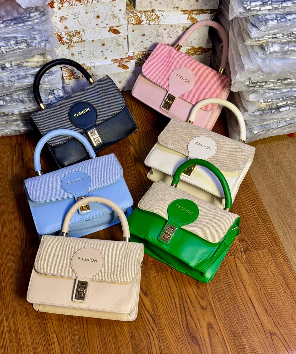 Sac à main coloré élégant