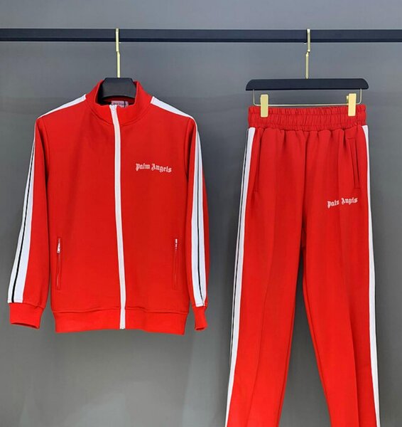 Survêtement rouge élégant