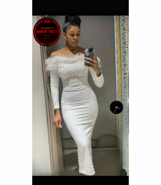 Stylish and high-quality women's dress with open shoulders white