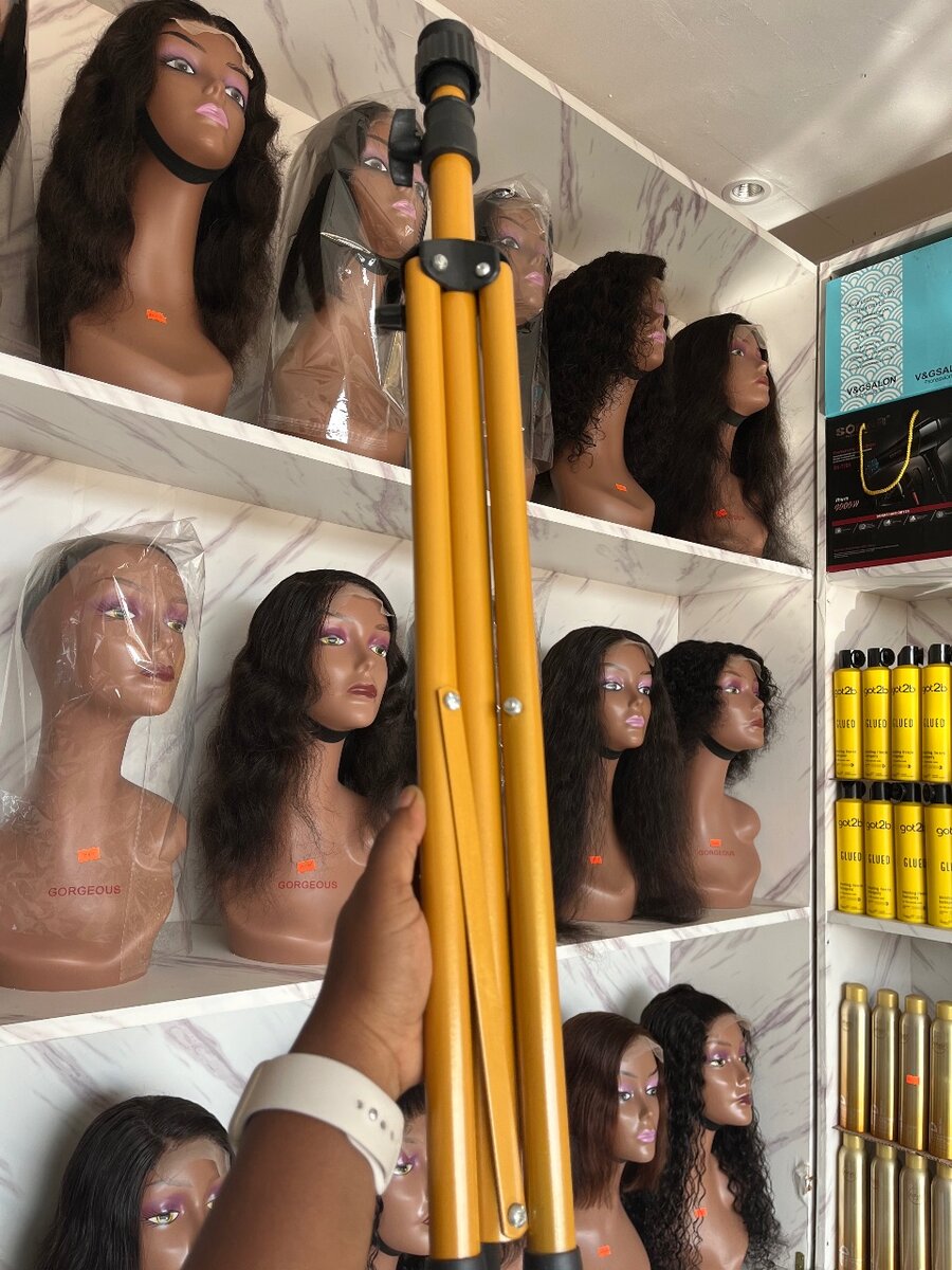Wig stand