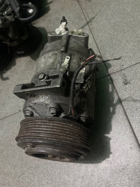 Nissan centra  ac compressor