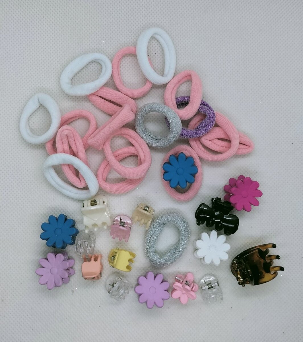 Hair Accessories Ponies & Clips - 12 Pack Minimum @ 135