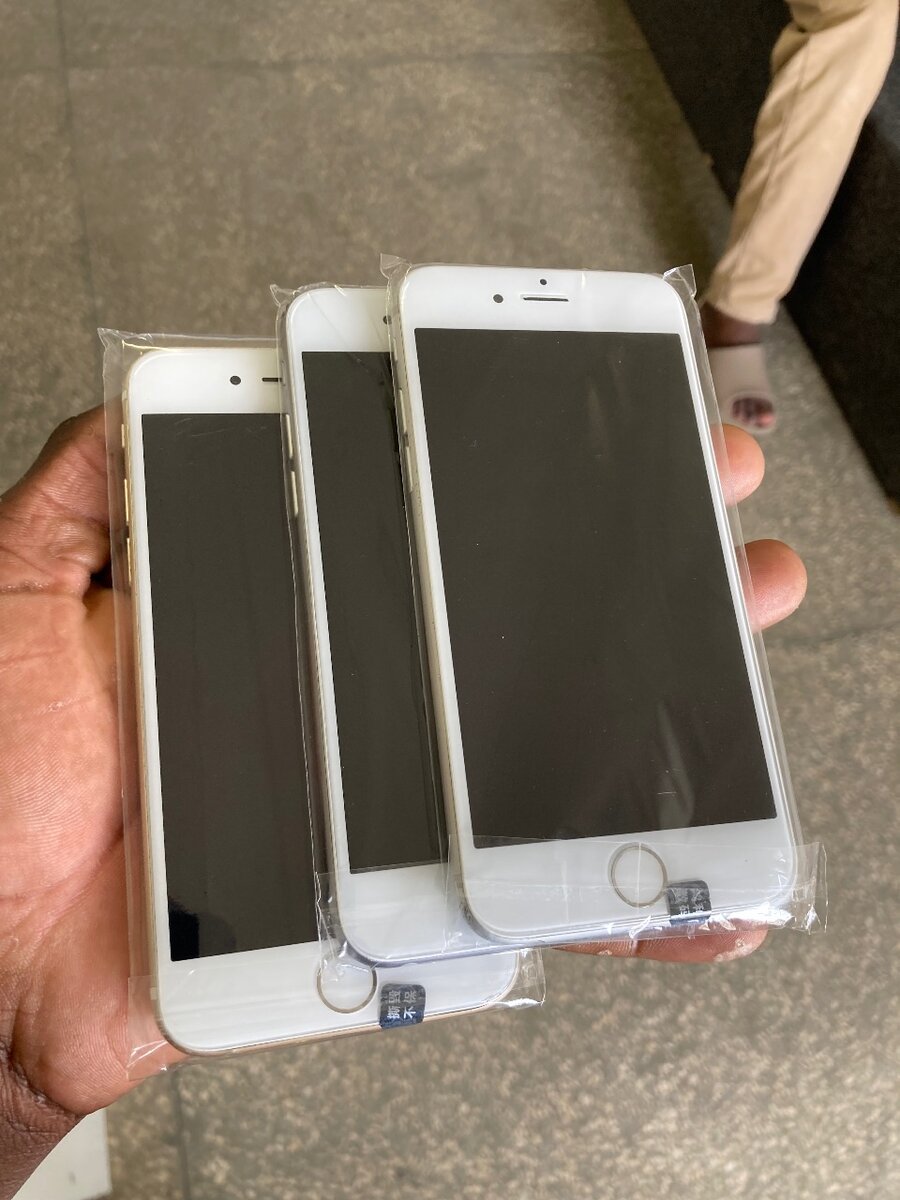 iPhone 6flat fully functional