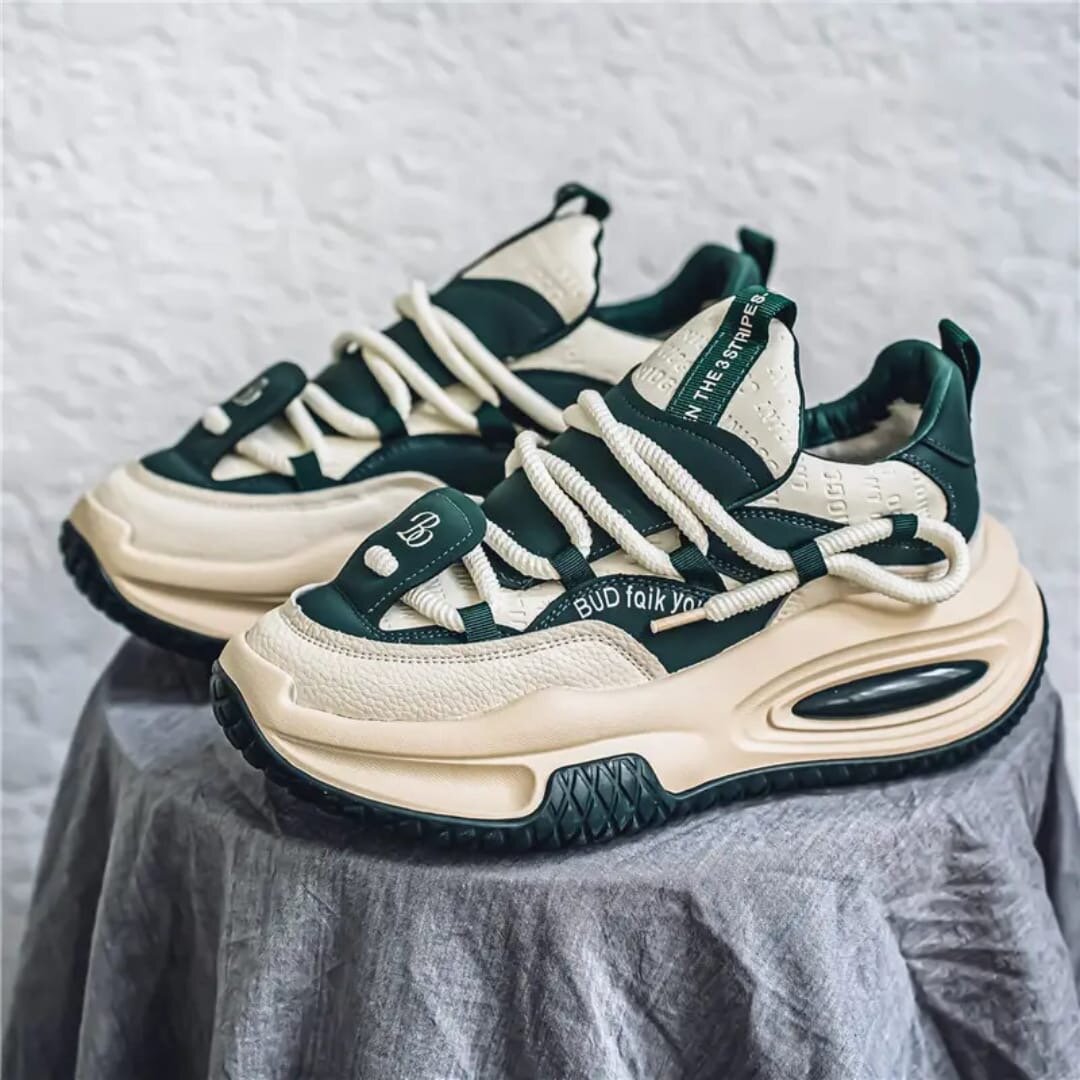 Une chaussure montante