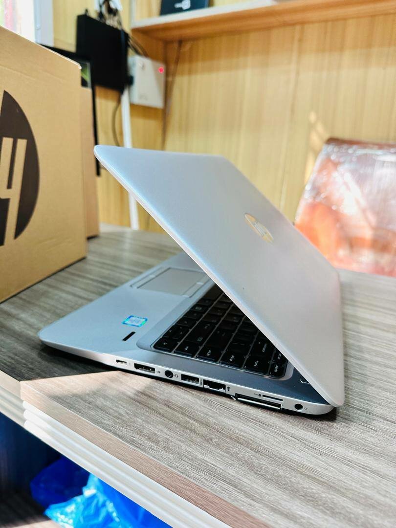 HP ELLITEBOOK 820 G3 CORE I5