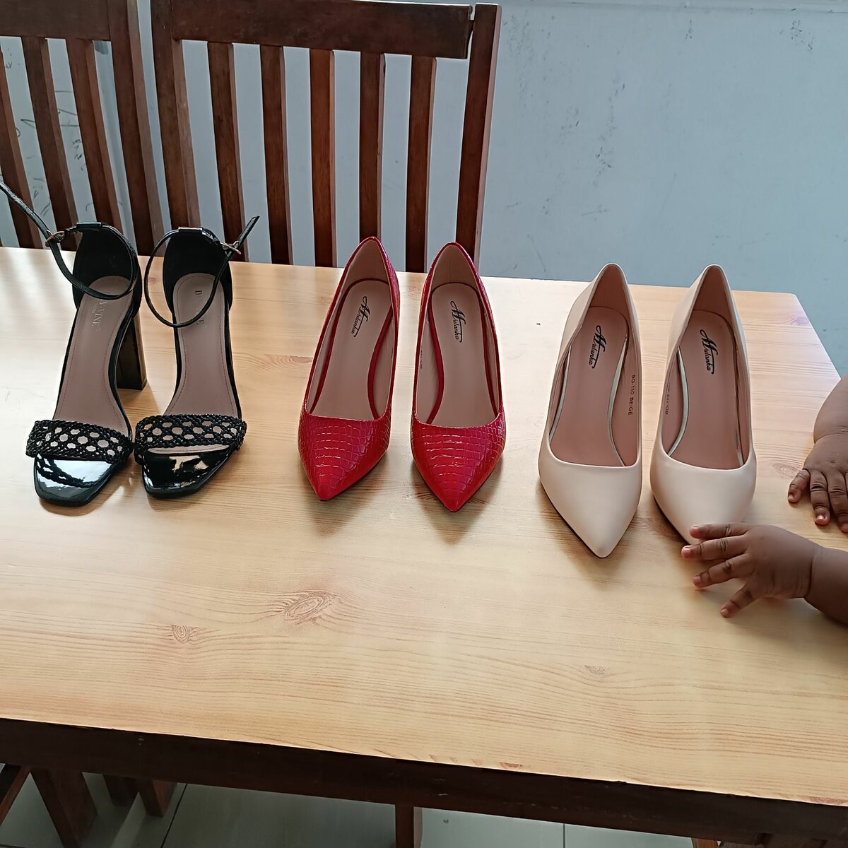 Escarpin et sandales à talon