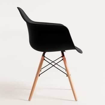 Chaise avec accoudoirs scandin