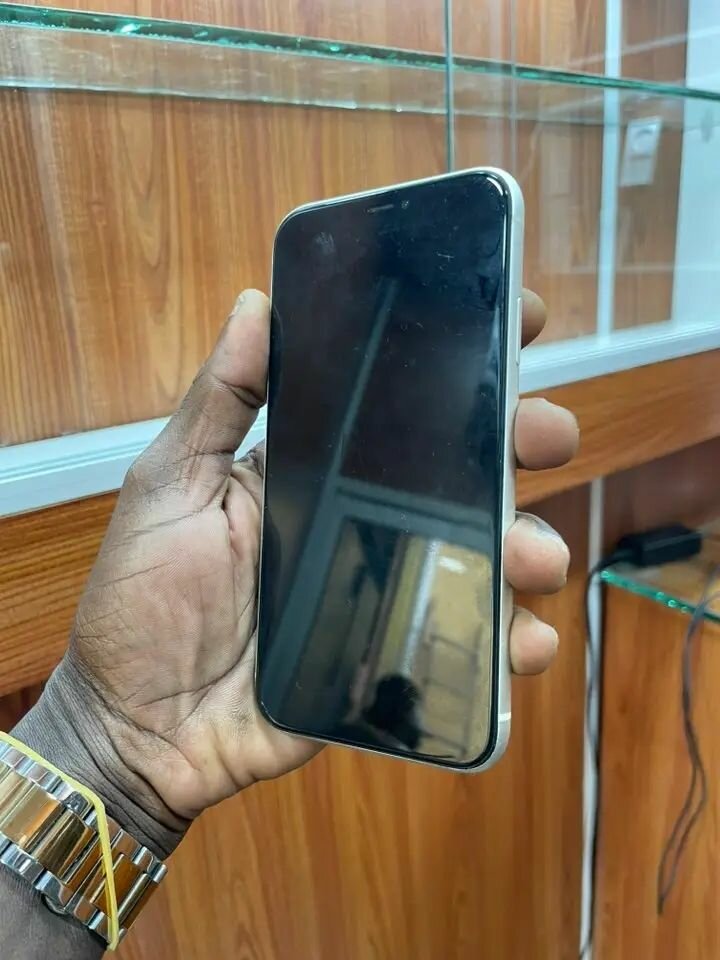 iPhone 11 Blanc 128 Go