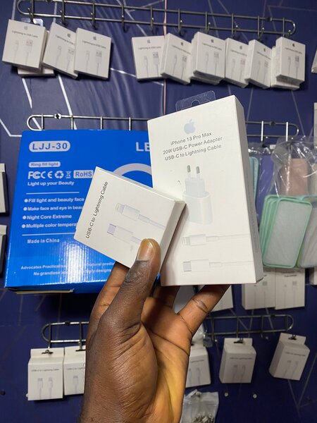 Chargeur iPhone  20W USB-C