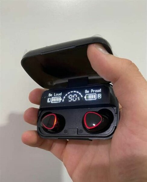 Wireless earbuds