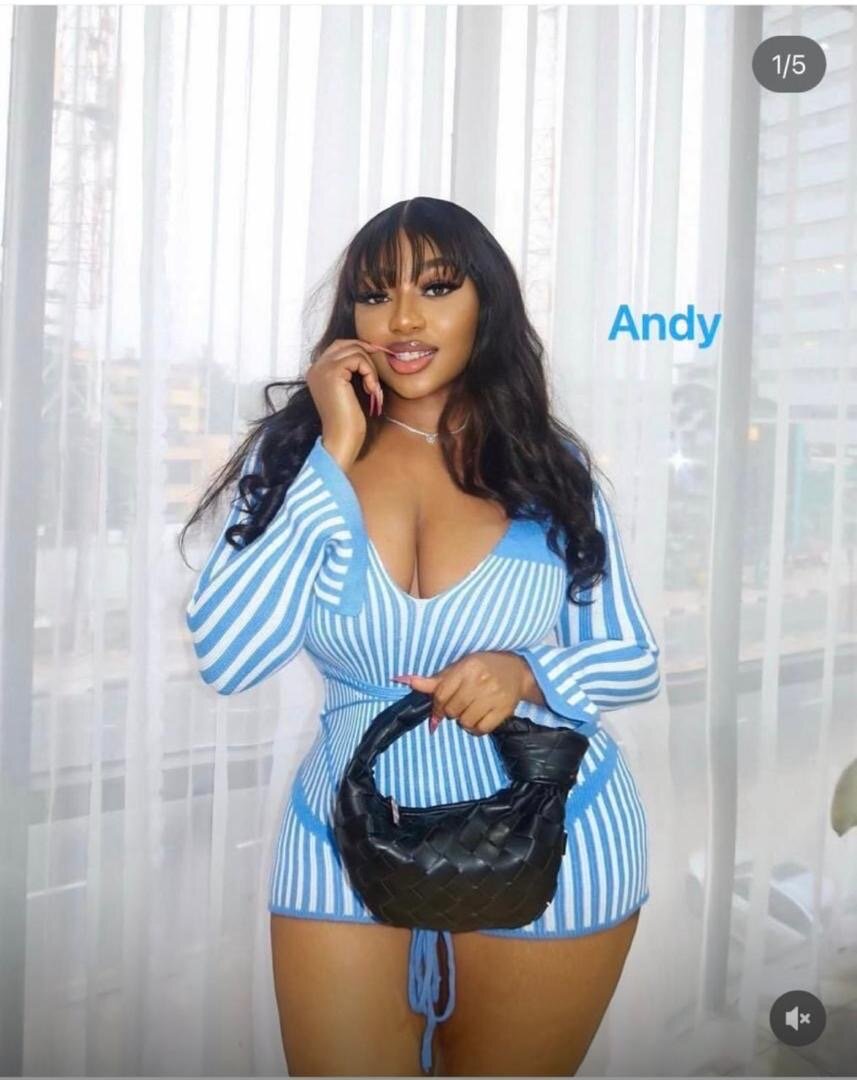 Robe pull rayée bleue