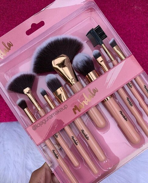 Pinceaux & ensemble maquillage
