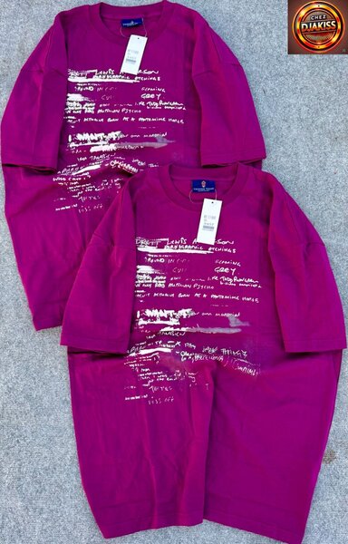 T-shirts roses unisex modernes