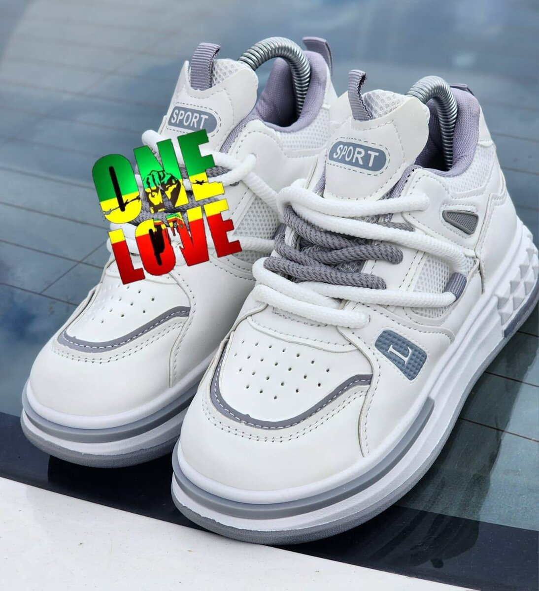 Chaussures de sport enfants colorées