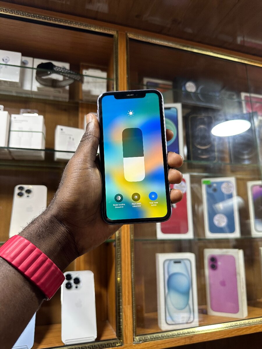 iPhone 11 Second Violet 64GB