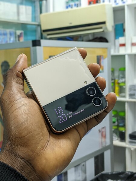 Samsung Zflip 4